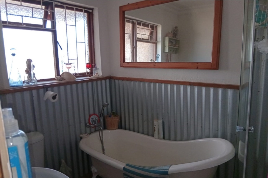 3 Bedroom Property for Sale in Albertinia Western Cape